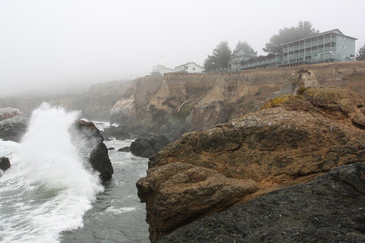 Inn Of The Lost Coast Shelter Cove Exterior photo